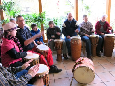 Trommelgruppe mit Bernd Ferfer (2.v.l.)