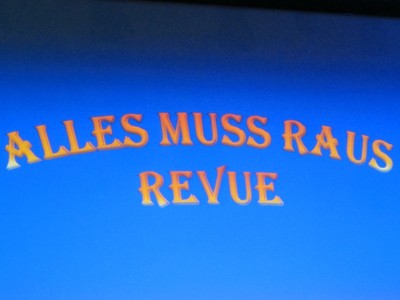 ALLES MUSS RAUS - REVUE