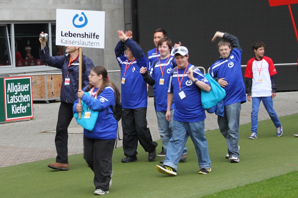 Einmarsch ins Stadion
