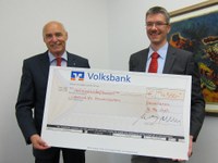 Spendenübergabe bei der Volksbank Kaiserslautern
