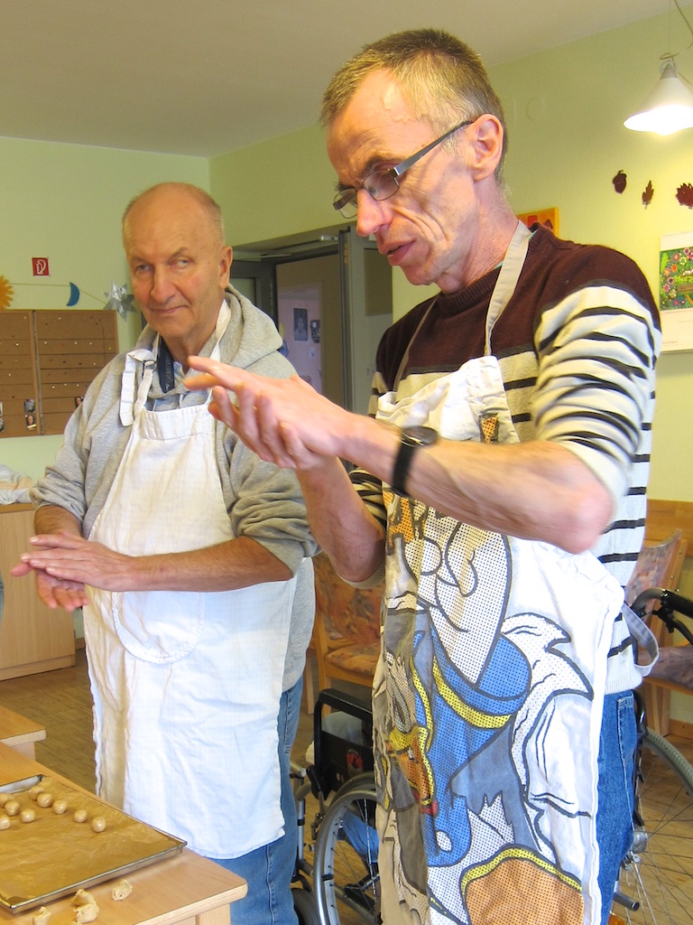 12. November 2016: Backen in der Wohnstätte Weilerbach