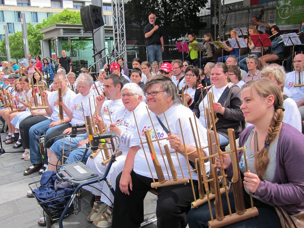 Farbtöne bei ALLES MUSS RAUS! 2013