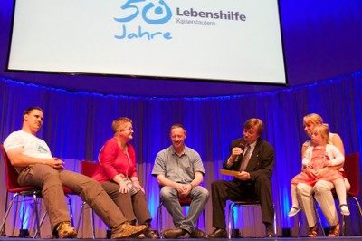 Talkrunde mit Dr. Bernhard Conrads 2.v.r., Ehrenmitglied der Lebenshilfe