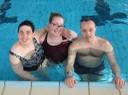 Das Schwimm-Team ist fit und eifrig beim Training.