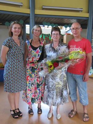 Jutta Jung (2. von rechts), 25 Jahre Mitglied