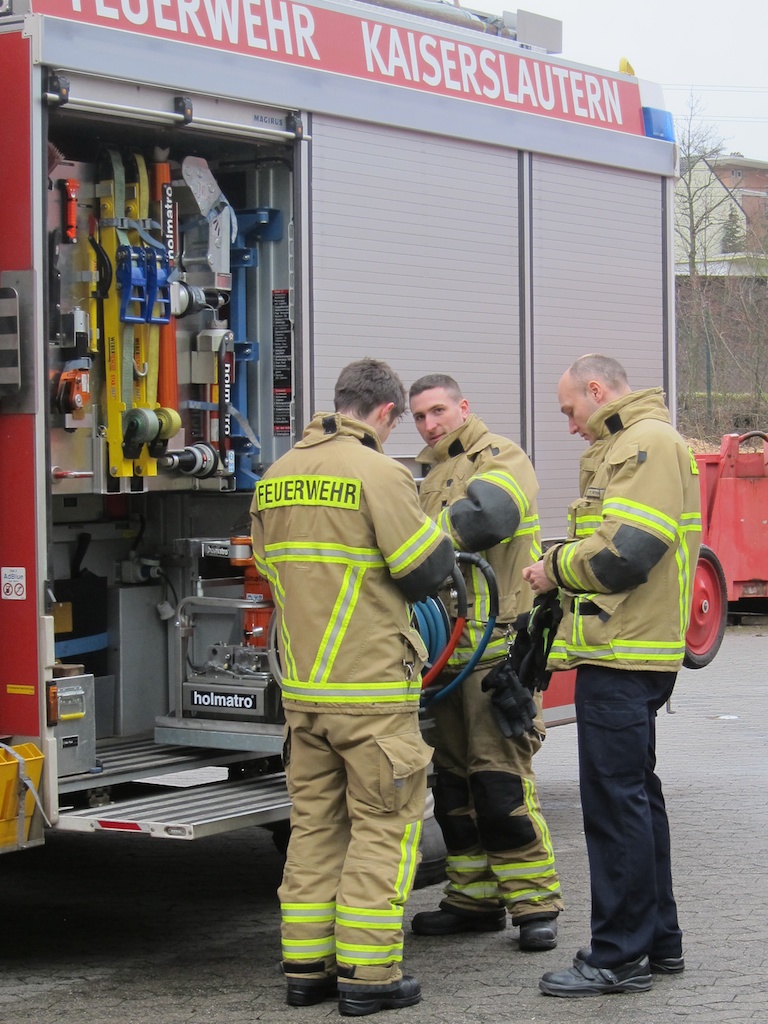Die Feuerwehrmänner