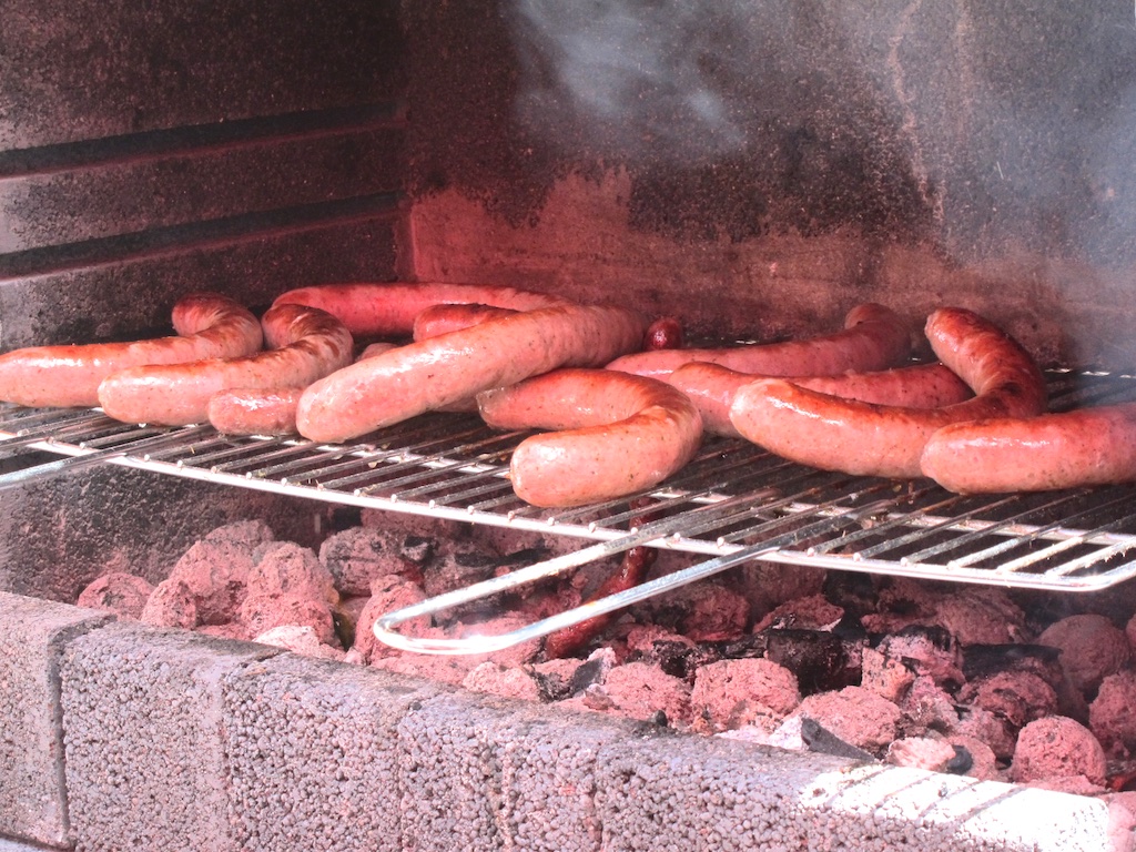 wurden Würste gegrillt