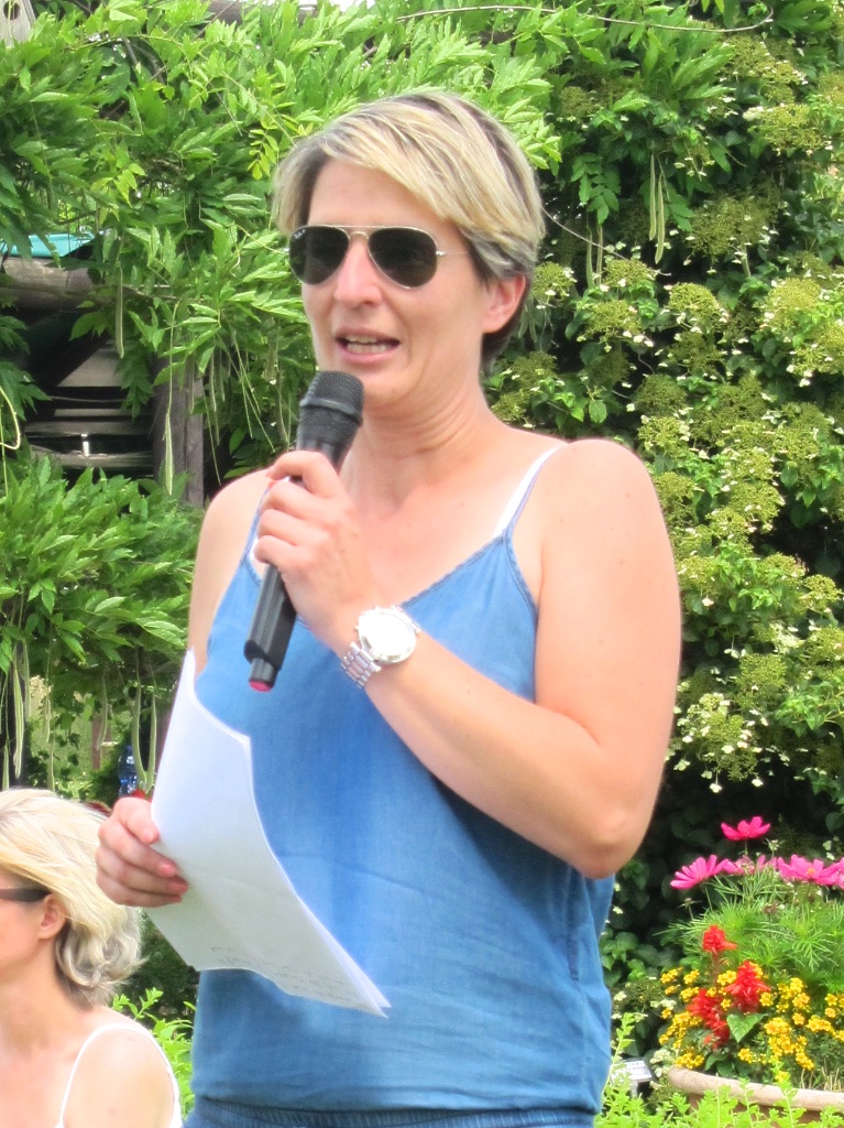 Christiane Klasen begrüßt