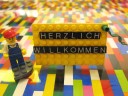 und herzlich willkommen!