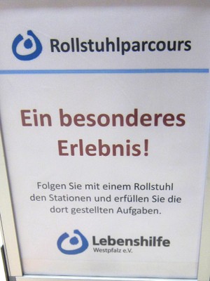 Rollstuhlparcours der Lebenshilfe