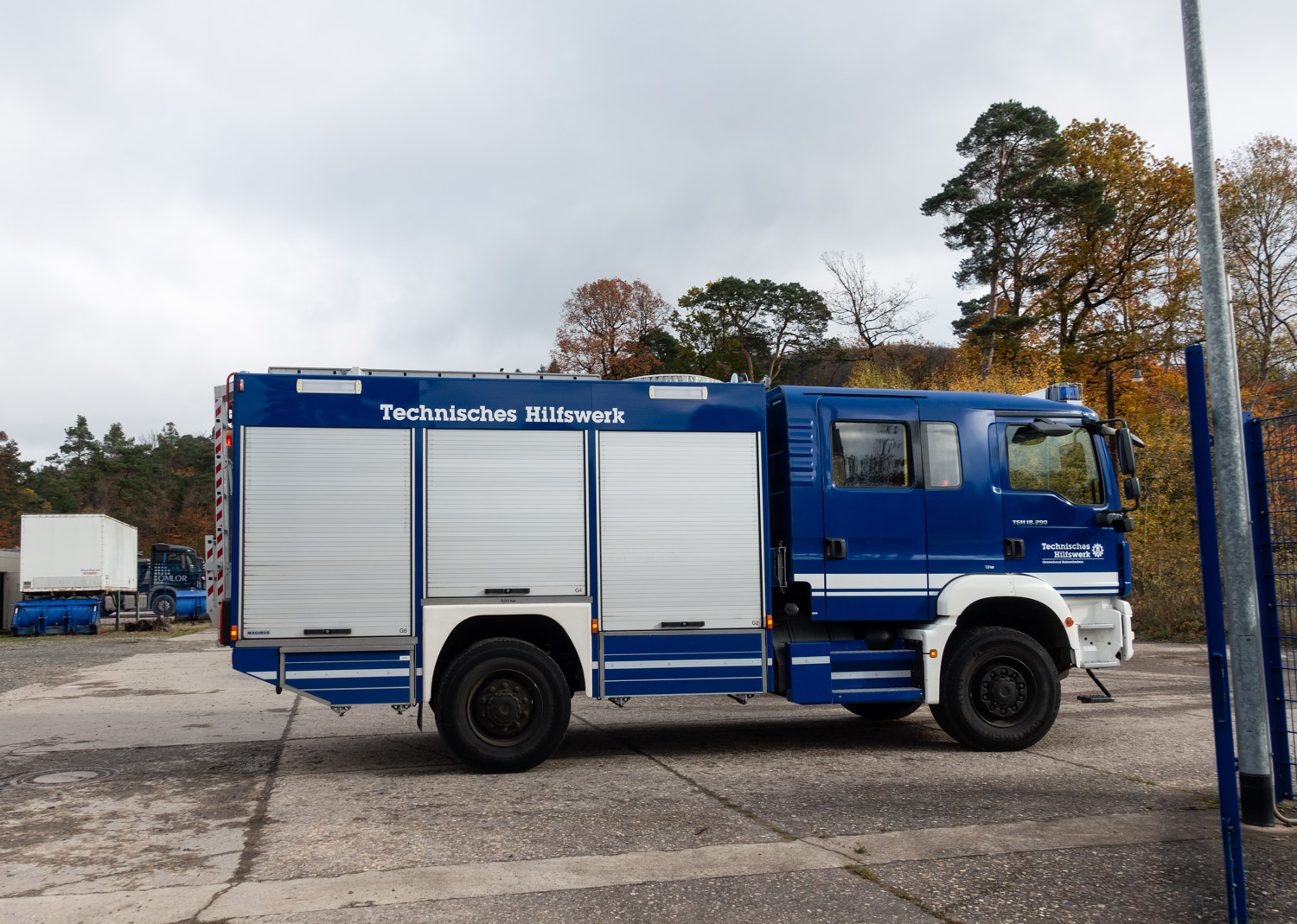 mit Blaulicht auf Tour