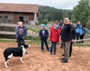 Auf dem Bauernhof bei Thomas Zinßmeister (r.)